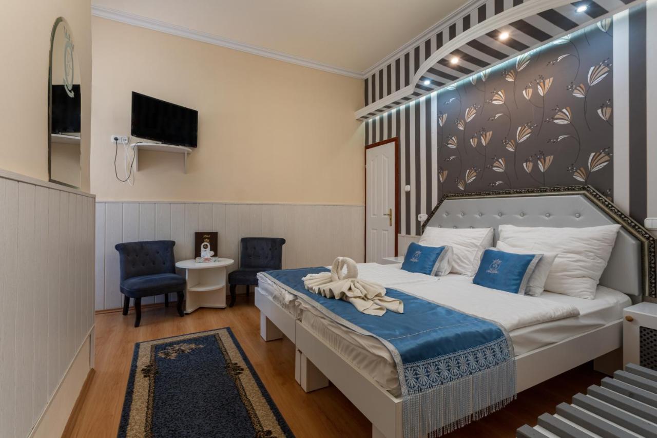 Illes Hotel Szeged Eksteriør billede
