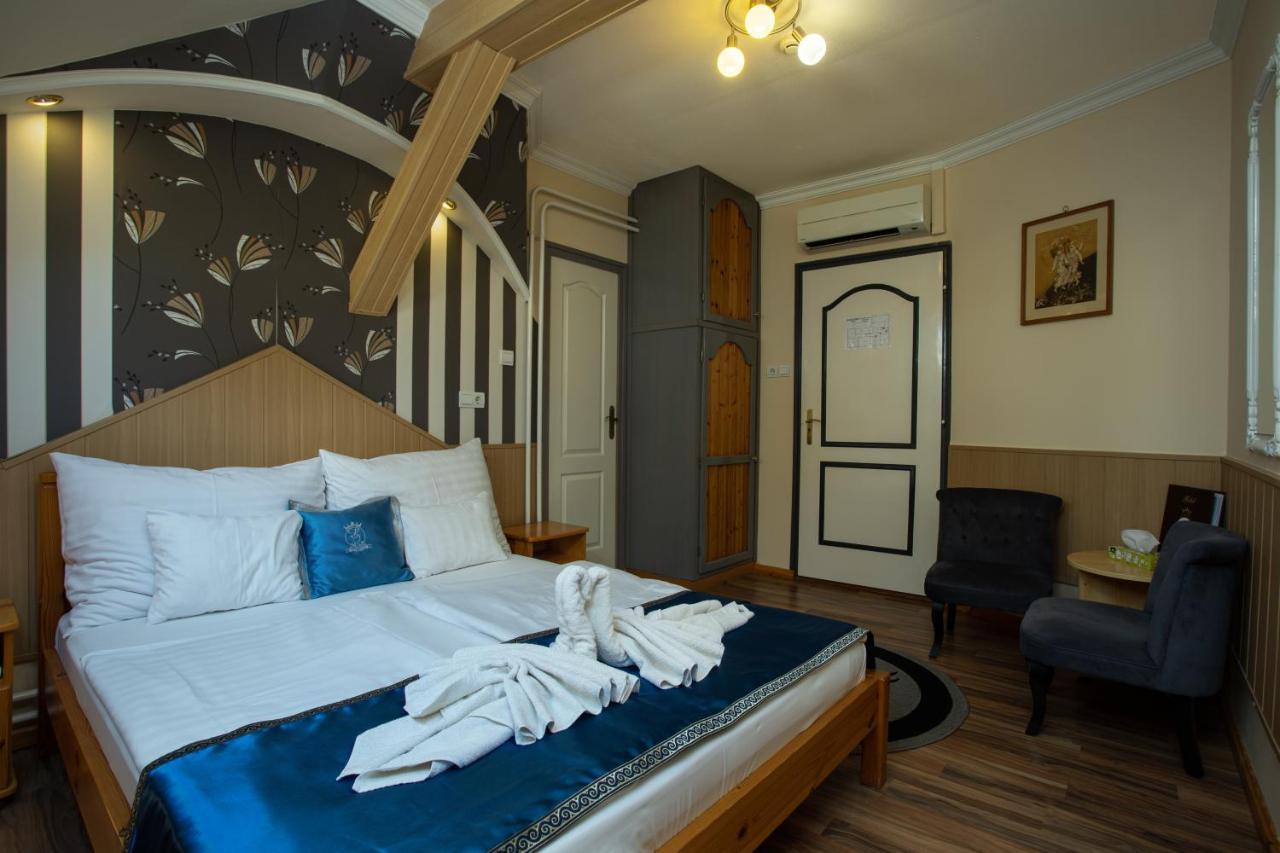 Illes Hotel Szeged Eksteriør billede