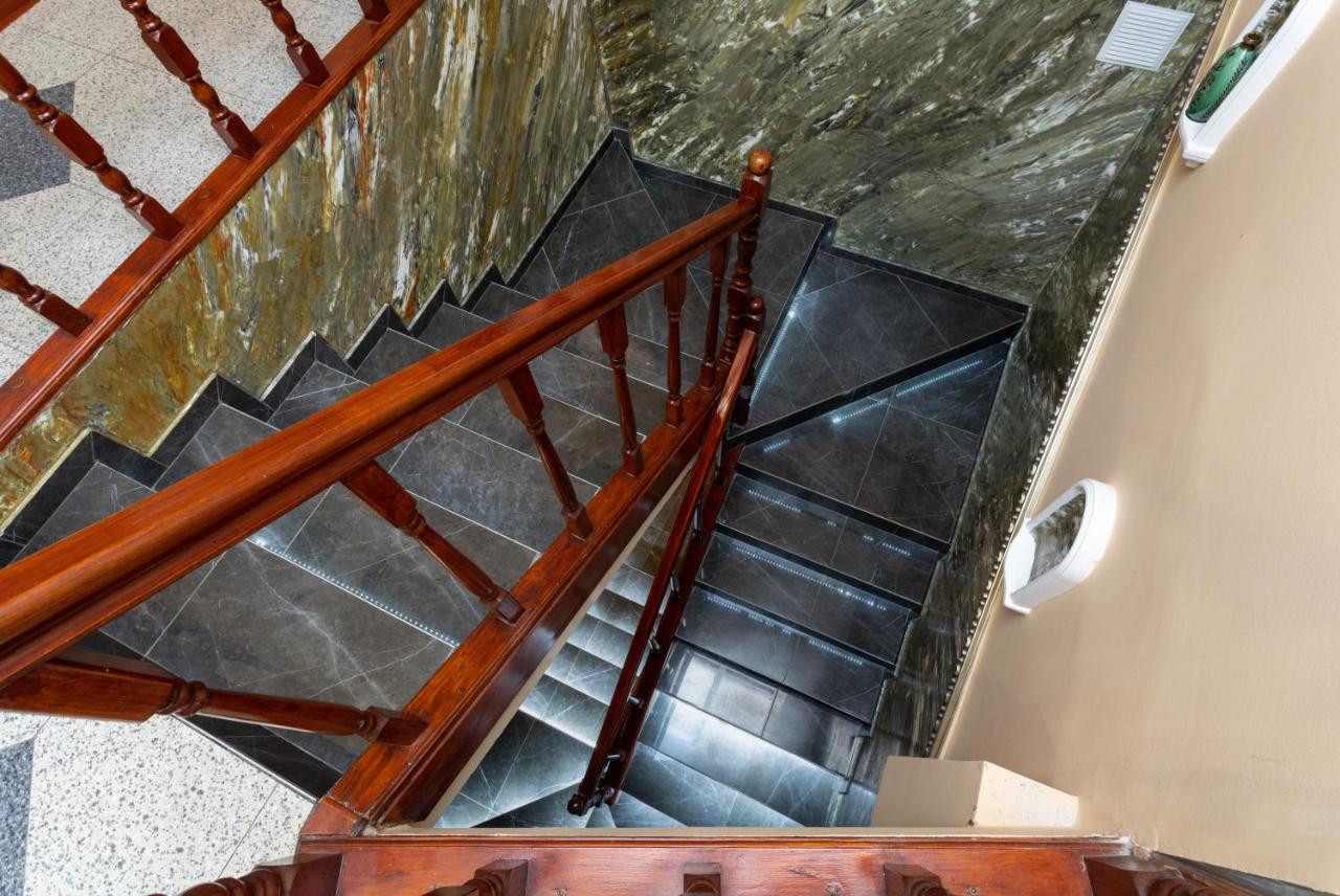 Illes Hotel Szeged Eksteriør billede